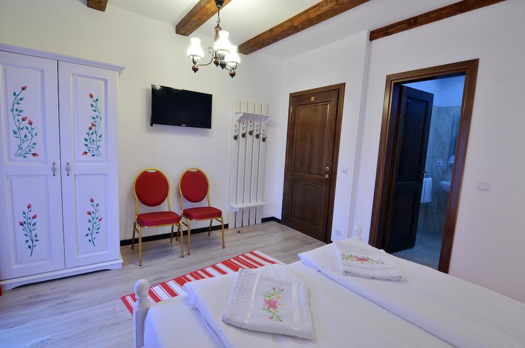Casa Stefania Hotel Talmacel Exterior photo